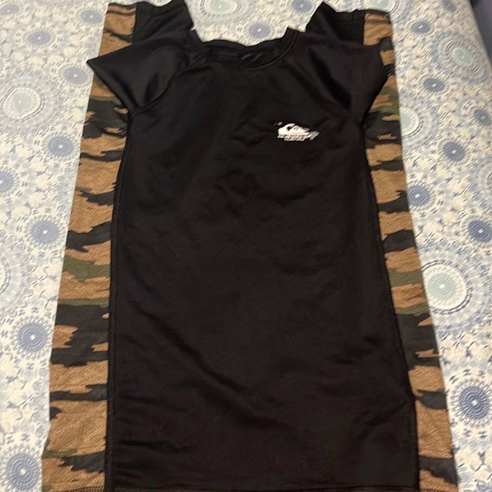 Quicksilver RashGuard